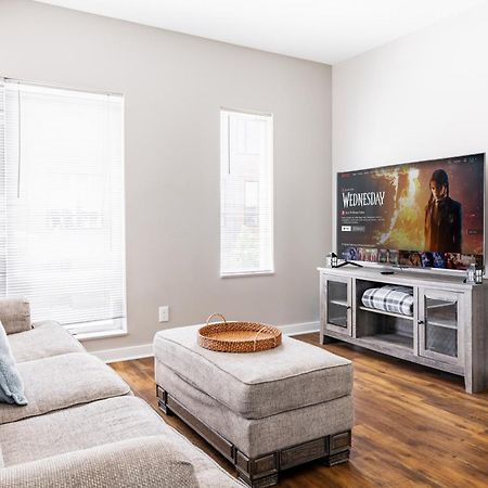 Luxury Downtown Townhome Unit 13 Cleveland Bagian luar foto