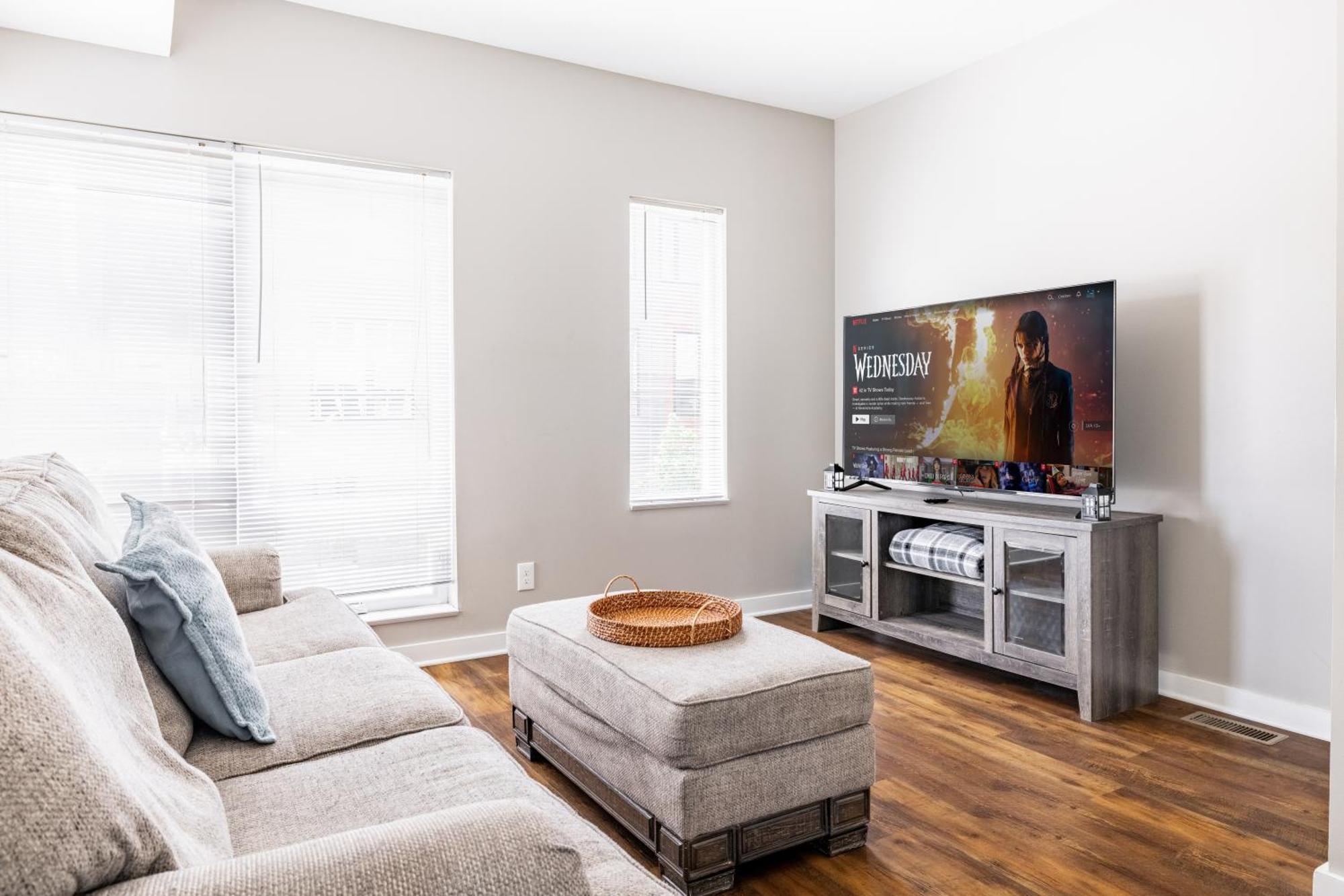 Luxury Downtown Townhome Unit 13 Cleveland Bagian luar foto
