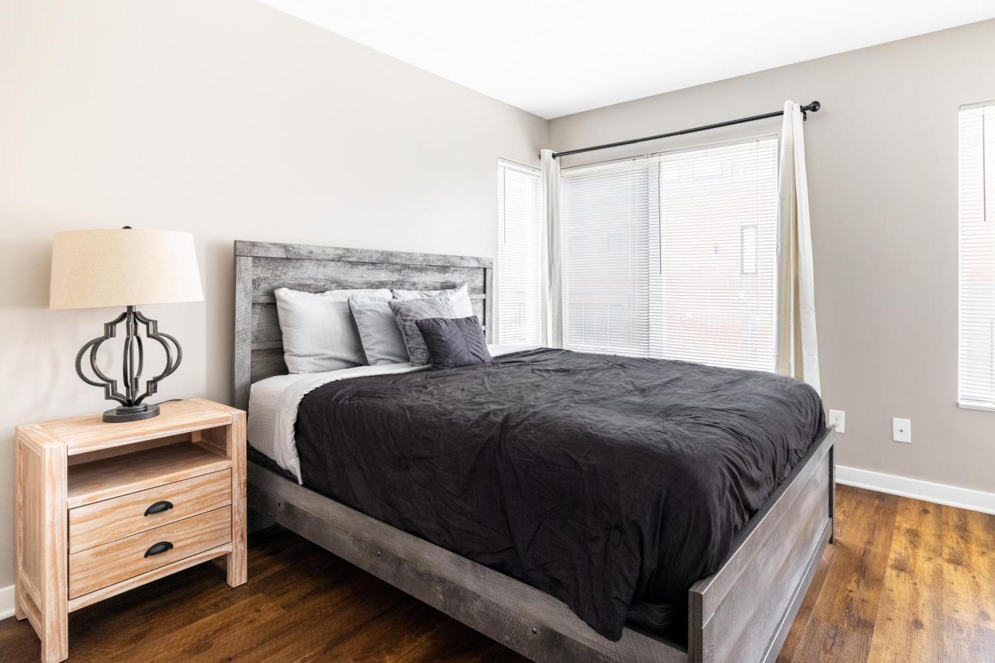 Luxury Downtown Townhome Unit 13 Cleveland Bagian luar foto