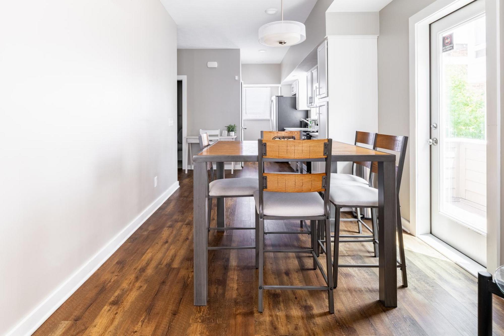 Luxury Downtown Townhome Unit 13 Cleveland Bagian luar foto